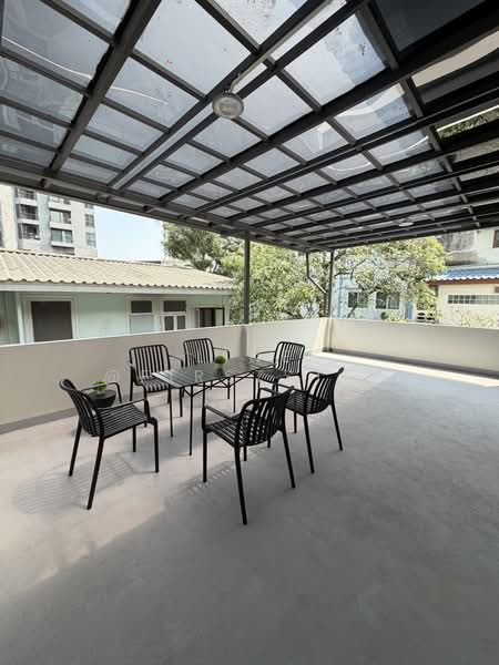 3-Storey Townhouse/Home Office Sukhumvit 46 Casa Pacifica Bangkok, Bangkok, Phra Kanong, Khlong Toei, Bangkok, 5 Bedrooms, 400 sqm, Townhouse For Rent, by LINE @firststep, 500272390 - DDproperty.com