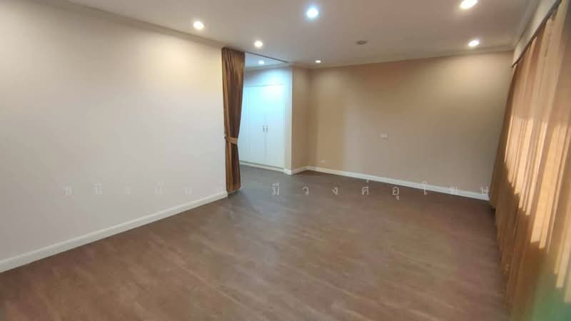 Commercial Building 370 sqm in Thonglor 20 Ekkamai 21, Bangkok, ทองหล่อ 20, Khlong Tan Nua, Watthana, Bangkok, , 370 sqm, Shophouse For Rent, by Chanitnun Mewongukote, 500272411 - DDproperty.com