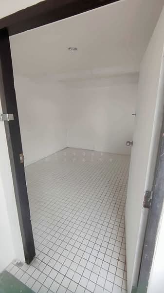 Commercial Building 370 sqm in Thonglor 20 Ekkamai 21, Bangkok, ทองหล่อ 20, Khlong Tan Nua, Watthana, Bangkok, , 370 sqm, Shophouse For Rent, by Chanitnun Mewongukote, 500272411 - DDproperty.com