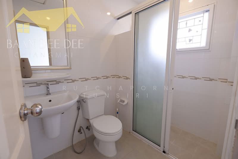 บ้านสวยในโครงการ ให้เช่า – ใกล้บิ๊กซีดอนจั่น เพียง 5 นาที ค่าเช่า 18,000 บาท / เดือน No.7H055, Chiang Mai, Tha Sa La, Muang Chiang Mai, Chiang Mai, 3 Bedrooms, 150 sqm, Single Detached House For Rent, by Rutchaporn Tunsiri, 500272416 - DDproperty.com