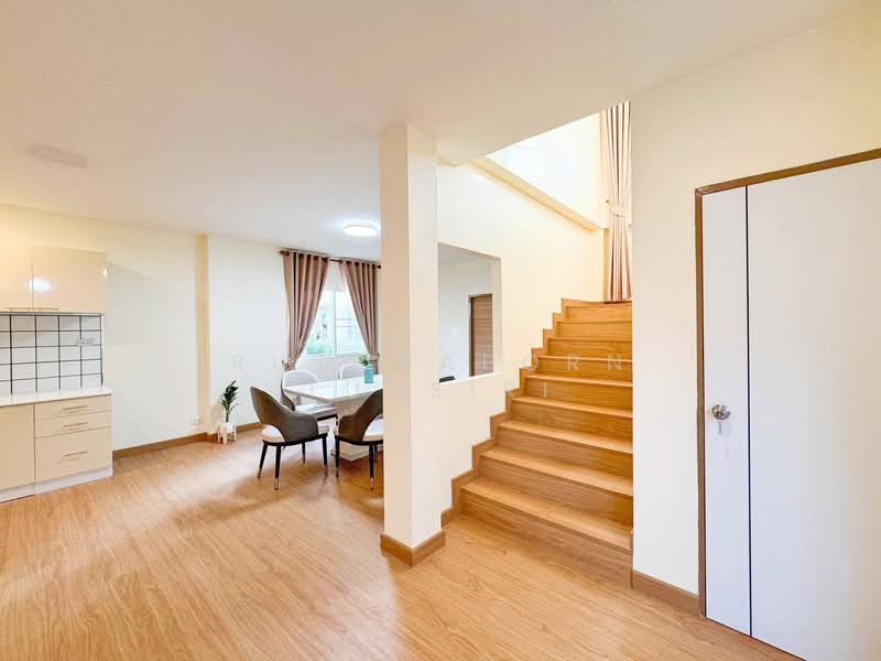 บ้านให้เช่า – ใกล้ตลาดแม่กวง เพียง 5 นาที ค่าเช่า 25,000 บาท / เดือน รหัสทรัพย์ : No.11H368, Chiang Mai, San Na Moeng, San Sai, Chiang Mai, 3 Bedrooms, 150 sqm, Single Detached House For Rent, by Rutchaporn Tunsiri, 500272446 - DDproperty.com