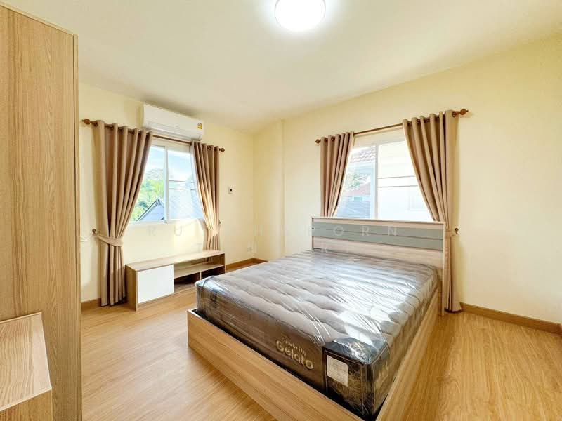 บ้านให้เช่า – ใกล้ตลาดแม่กวง เพียง 5 นาที ค่าเช่า 25,000 บาท / เดือน รหัสทรัพย์ : No.11H368, Chiang Mai, San Na Moeng, San Sai, Chiang Mai, 3 Bedrooms, 150 sqm, Single Detached House For Rent, by Rutchaporn Tunsiri, 500272446 - DDproperty.com