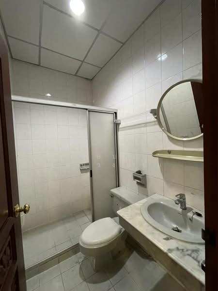 ทำเลซ.นนทรี 5 ให้เช่าทาวน์เฮ้าส์ 3 ชั้น มุม บ้านพร้อมอยู่ พื้นที่ใช้สอยเยอะ ระเบียงกว้าง, Bangkok, นนทรี, Chong Nonsi, Yan Nawa, Bangkok, 4 Bedrooms, 250 sqm, Townhouse For Rent, by บุษบา รัตนวงษ์ชัย, 500272479 - DDproperty.com