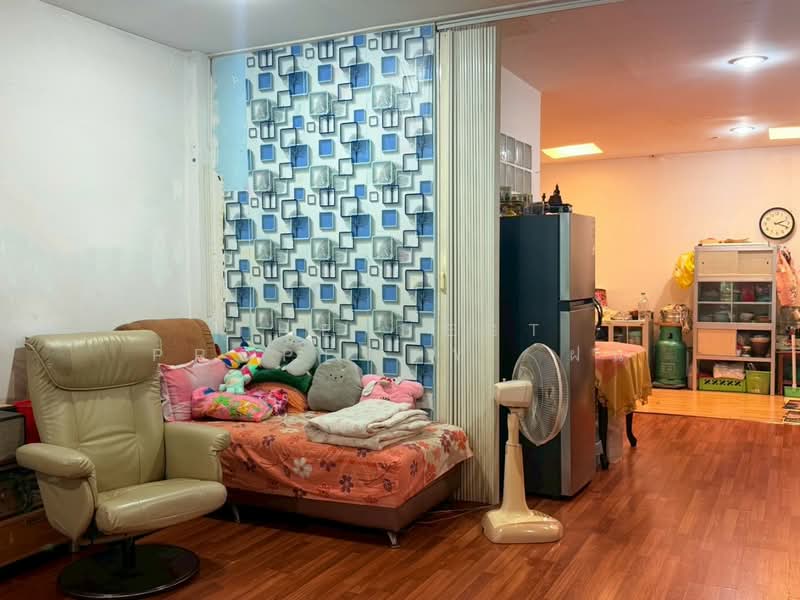 หมู่บ้านนนทมิตร2 ราษฎร์พัฒนา31, Bangkok, Rat Phatthana, Saphan Sung, Bangkok, 6 Bedrooms, 130 sqm, Townhouse For Sale, by The Best Property  ฝน, 500272482 - DDproperty.com