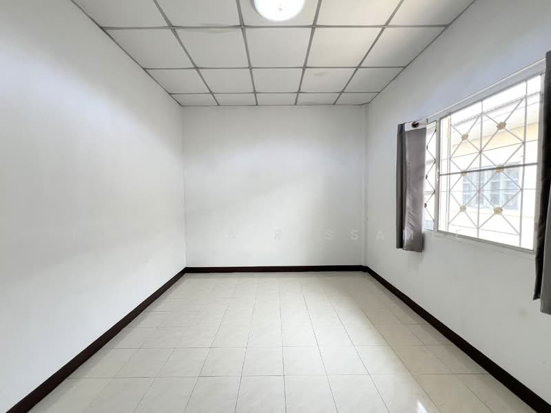 Baan Buathong 4, Nonthaburi, Ban Kluay-Sai Noi Road, Phimonrat, Bang Bua Thong, Nonthaburi, 2 Bedrooms, 100 sqm, Townhouse For Sale, by Punpapa Rassamee, 500272494 - DDproperty.com