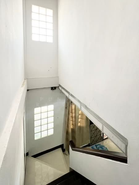 Baan Buathong 4, Nonthaburi, Ban Kluay-Sai Noi Road, Phimonrat, Bang Bua Thong, Nonthaburi, 2 Bedrooms, 100 sqm, Townhouse For Sale, by Punpapa Rassamee, 500272494 - DDproperty.com