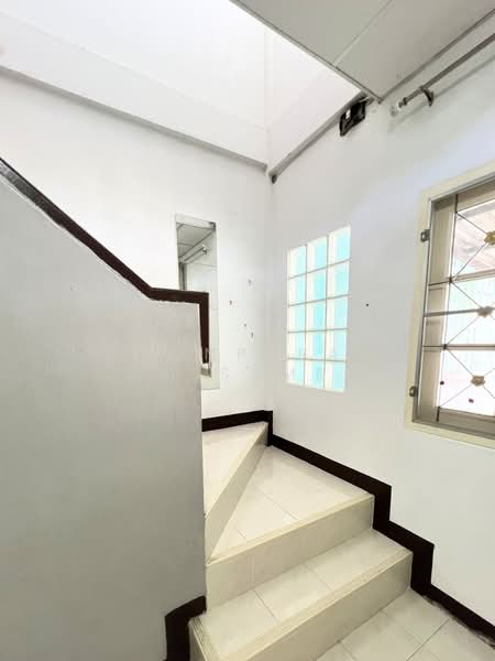 Baan Buathong 4, Nonthaburi, Ban Kluay-Sai Noi Road, Phimonrat, Bang Bua Thong, Nonthaburi, 2 Bedrooms, 100 sqm, Townhouse For Sale, by Punpapa Rassamee, 500272494 - DDproperty.com