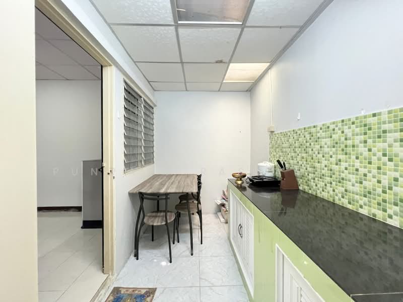 Baan Buathong 4, Nonthaburi, Ban Kluay-Sai Noi Road, Phimonrat, Bang Bua Thong, Nonthaburi, 2 Bedrooms, 100 sqm, Townhouse For Sale, by Punpapa Rassamee, 500272494 - DDproperty.com