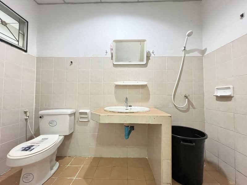 Baan Buathong 4, Nonthaburi, Ban Kluay-Sai Noi Road, Phimonrat, Bang Bua Thong, Nonthaburi, 2 Bedrooms, 100 sqm, Townhouse For Sale, by Punpapa Rassamee, 500272494 - DDproperty.com