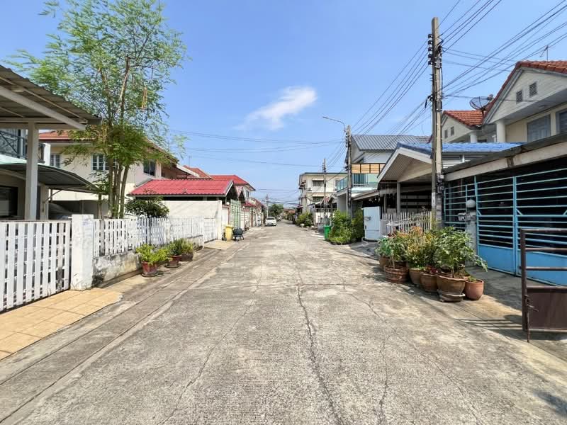 Baan Buathong 4 : บ้านบัวทอง 4, นนทบุรี, ถ.บ้านกล้วย-ไทรน้อย, พิมลราช, บางบัวทอง, นนทบุรี, 100 ตร.ม., ทาวน์เฮ้าส์ ขาย, โดย Punpapa Rassamee, 500272494 - DDproperty.com