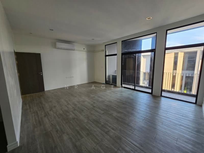 Ai Ratchaphruek, Nonthaburi, 117/2561 Plai Bang Road, Mahasawat, Bang Kruai, Nonthaburi, 3 Bedrooms, 260 sqm, Townhouse For Sale, by NR AGENT, 500272517 - DDproperty.com