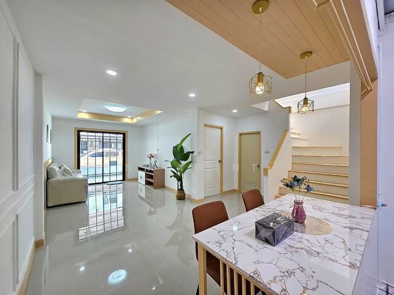 Baan Khunapat 4, Nonthaburi, Baan Kluai-Sai Noi Road, Phimonrat, Bang Bua Thong, Nonthaburi, 4 Bedrooms, 98 sqm, Townhouse For Sale, by NR AGENT, 500272539 - DDproperty.com