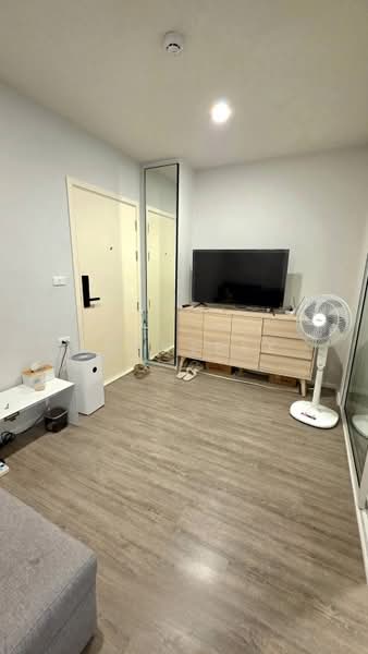 Blue Phahonyothin 35, Bangkok, Phahon Yothin 35 Alley, Chatuchak, Bangkok, 1 Bedroom, 28 sqm, Condo For Rent, by Agentbkk, 500272567 - DDproperty.com