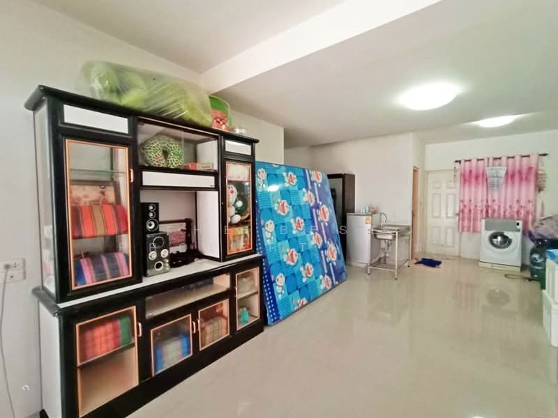หมู่บ้านแฟมิลี่ซิตี้ทาวน์6 ชลบุรี (Family City Town6), Chon Buri (Pattaya), Na Pa, Muang Chon Buri, Chon Buri (Pattaya), 3 Bedrooms, 120 sqm, Townhouse For Sale, by The Best Property ปิ๋ม, 500272570 - DDproperty.com