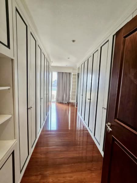 Las Colinas, Bangkok, Sukhumvit 21 Road, Khlongtoei Nua, Watthana, Bangkok, 4 Bedrooms, 700 sqm, Condo For Sale, by Wuthikorn Prasomsan, 500272576 - DDproperty.com