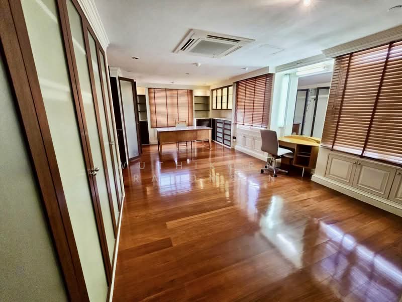 Las Colinas, Bangkok, Sukhumvit 21 Road, Khlongtoei Nua, Watthana, Bangkok, 4 Bedrooms, 700 sqm, Condo For Sale, by Wuthikorn Prasomsan, 500272576 - DDproperty.com