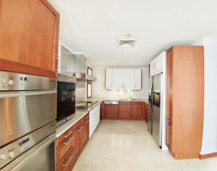 Las Colinas, Bangkok, Sukhumvit 21 Road, Khlongtoei Nua, Watthana, Bangkok, 4 Bedrooms, 700 sqm, Condo For Sale, by Wuthikorn Prasomsan, 500272576 - DDproperty.com