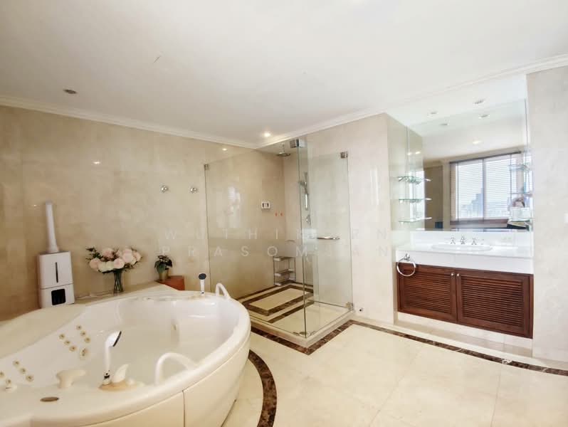 Las Colinas, Bangkok, Sukhumvit 21 Road, Khlongtoei Nua, Watthana, Bangkok, 4 Bedrooms, 700 sqm, Condo For Sale, by Wuthikorn Prasomsan, 500272576 - DDproperty.com