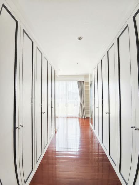 Las Colinas, Bangkok, Sukhumvit 21 Road, Khlongtoei Nua, Watthana, Bangkok, 4 Bedrooms, 700 sqm, Condo For Sale, by Wuthikorn Prasomsan, 500272576 - DDproperty.com