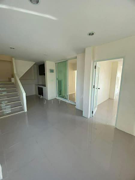 Pradya Biz Home Onnut-Suvarnabhumi, Bangkok, Lat Krabang, Lat Krabang, Bangkok, 3 Bedrooms, 470 sqm, Townhouse For Rent, by Jutarat Jitmun, 500272687 - DDproperty.com