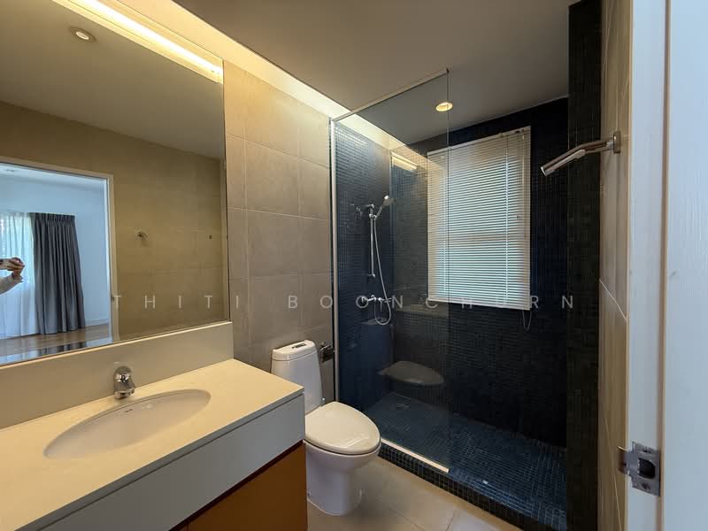 Detached House, Sukhumvit 36 Garden Village, Near BTS Thong Lo, Bangkok, Khong Tan, Khlong Toei, Bangkok, 4 Bedrooms, 400 sqm, Single Detached House For Rent, by Thiti Boonchurn, 500272708 - DDproperty.com