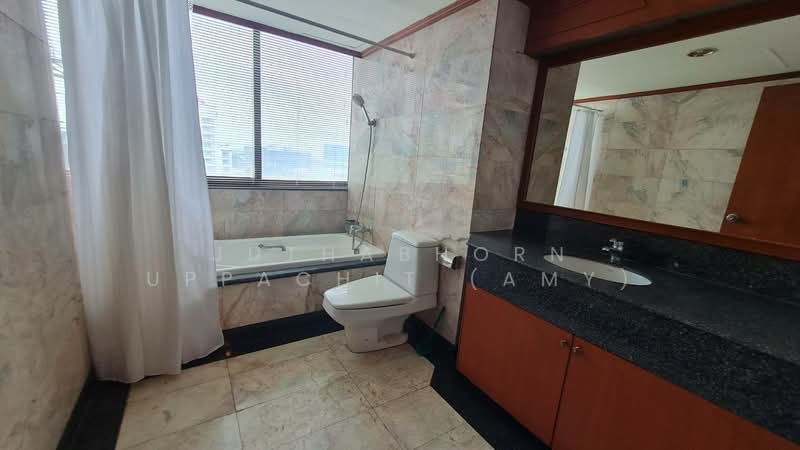 Lake Avenue Sukhumvit 16, Bangkok, Soi Sammitr Sukhumvit Road, Khlong Tan Nua, Watthana, Bangkok, 2 Bedrooms, 126 sqm, Condo For Rent, by Juthabhorn Uppachit (Amy), 500272715 - DDproperty.com