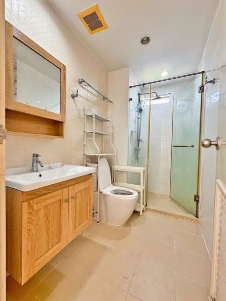 The Mark Ratchada-Airport Link, Bangkok, Chaturathit Road, Makkasan, Ratchathewi, Bangkok, 2 Bedrooms, 61 sqm, Condo For Rent, by Sompob Buaparungsri, 500272729 - DDproperty.com