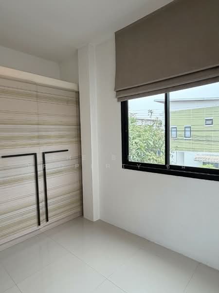 The enter click, Bangkok, Soi Kanchanapisek 39 Yaek 12, Dok Mai, Prawet, Bangkok, 2 Bedrooms, 100 sqm, Townhouse For Sale, by The Best Property ชน, 500272743 - DDproperty.com