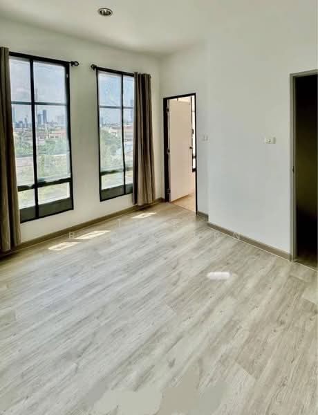 Baan Klang Krung Grande Vienna Rama 3, Bangkok, Rama 3 Road, Bang Pong Pang, Yan Nawa, Bangkok, 3 Bedrooms, 300 sqm, Townhouse For Rent, by Thiti Boonchurn, 500272759 - DDproperty.com