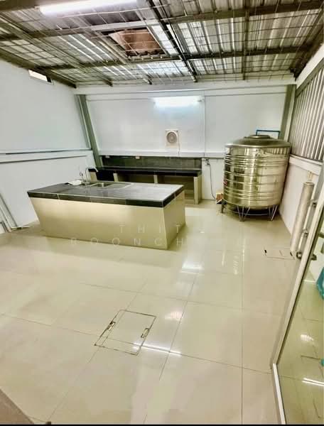 Baan Klang Krung Grande Vienna Rama 3, Bangkok, Rama 3 Road, Bang Pong Pang, Yan Nawa, Bangkok, 3 Bedrooms, 300 sqm, Townhouse For Rent, by Thiti Boonchurn, 500272759 - DDproperty.com