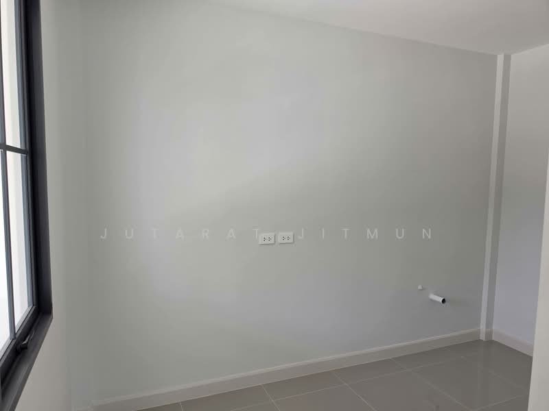 Baanklangmueng The Edition Srinakarin-Suanluang, Bangkok, Dok Mai, Prawet, Bangkok, 3 Bedrooms, 161 sqm, Single Detached House For Sale, by Jutarat Jitmun, 500272760 - DDproperty.com