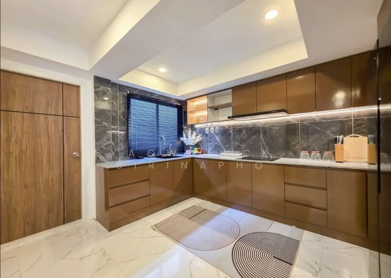 Modern Luxury Villa Modern Pattaya, Chon Buri (Pattaya), Nong Pru, Bang Lamung (Pattaya), Chon Buri (Pattaya), 5 Bedrooms, 200 sqm, Villa For Sale, by Yaowaluck Sirinapho, 500272770 - DDproperty.com