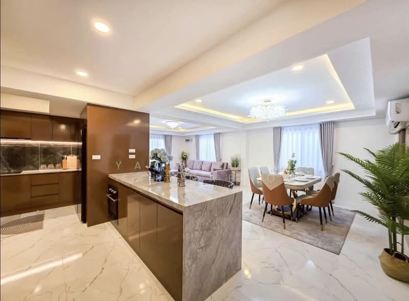 Modern Luxury Villa Modern Pattaya, Chon Buri (Pattaya), Nong Pru, Bang Lamung (Pattaya), Chon Buri (Pattaya), 5 Bedrooms, 200 sqm, Villa For Sale, by Yaowaluck Sirinapho, 500272770 - DDproperty.com