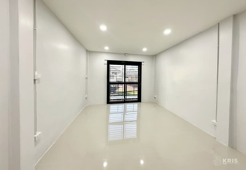 Building 338, Bangkok, เจริญรัถ, Khlong Ton Sai, Khlong San, Bangkok, , 196 sqm, Shophouse For Rent, by Kris Kajarin, 500272777 - DDproperty.com