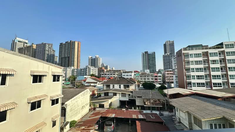 ตึกแถว 338, กรุงเทพ, เจริญรัถ, คลองต้นไทร, คลองสาน, กรุงเทพ, 196 ตร.ม., ตึกแถว-อาคารพาณิชย์ ให้เช่า, โดย Kris Kajarin, 500272777 - DDproperty.com