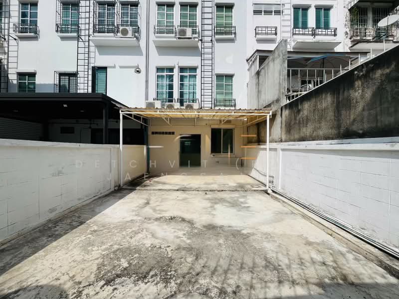 Baan Klang Muang Rama 9 - Ladprao, Bangkok, Soi Ladprao 88, Wang Thonglang, Wang Thonglang, Bangkok, 4 Bedrooms, 215 sqm, Townhouse For Sale, by Detchvit (Ruk) Jaengsajja, 500272793 - DDproperty.com