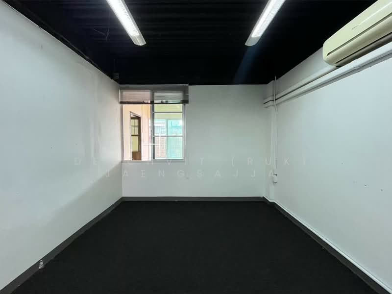 Baan Klang Muang Rama 9 - Ladprao : บ้านกลางเมือง พระรามเก้า - ลาดพร้าว, กรุงเทพ, ซอย ลาดพร้าว 88, วังทองหลาง, วังทองหลาง, กรุงเทพ, 215 ตร.ม., ทาวน์เฮ้าส์ ขาย, โดย Detchvit (Ruk) Jaengsajja, 500272793 - DDproperty.com