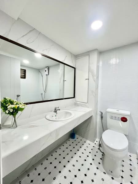 Grand Park Town, Bangkok, Prachautid, Wang Thonglang, Wang Thonglang, Bangkok, 2 Bedrooms, 65 sqm, Condo For Sale, by พงษ์ประเสริฐ ผาแดงจงเจริญ, 500272842 - DDproperty.com