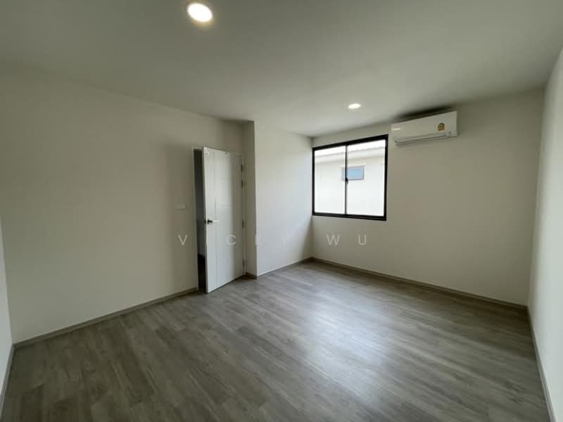 Altitude Kraf Bangna, Samut Prakan, 159 Moo 12, Liap Klong Luang Phaeng Road, Bang Kaeo, Bang Plee, Samut Prakan, 4 Bedrooms, 168 sqm, Townhouse For Sale, by Vicky Wu, 500272880 - DDproperty.com