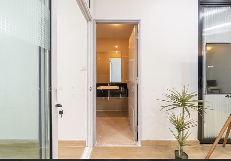 The Zest Ladprao, Bangkok, Ladprao, Jom Phon, Chatuchak, Bangkok, 1 Bedroom, 43 sqm, Condo For Sale, by Fazwaz (Thailand) Co., Ltd., 500272887 - DDproperty.com