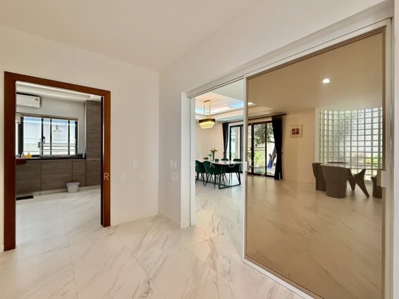 Detached House, Bangkok, Sukhumvit 71, Phra Kanong Nua, Watthana, Bangkok, 4 Bedrooms, 670 sqm, Villa For Rent, by Bangkok Residential, 500272912 - DDproperty.com