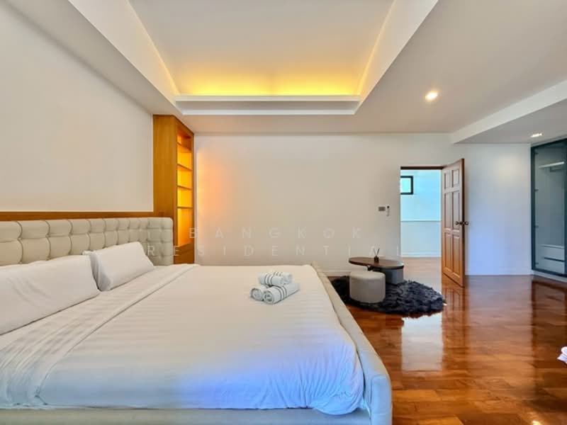 Detached House, Bangkok, Sukhumvit 71, Phra Kanong Nua, Watthana, Bangkok, 4 Bedrooms, 670 sqm, Villa For Rent, by Bangkok Residential, 500272912 - DDproperty.com