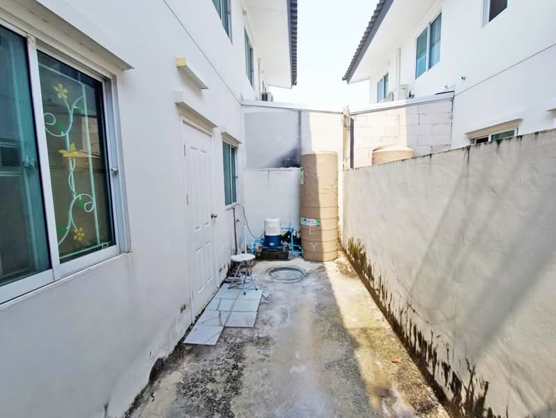Lio Bliss Lumlookka-Klong 2, Pathum Thani, Khu Khot, Lam Luk Ka, Pathum Thani, 4 Bedrooms, 100 sqm, Townhouse For Sale, by The Best Property น้ำผึ้ง, 500272941 - DDproperty.com