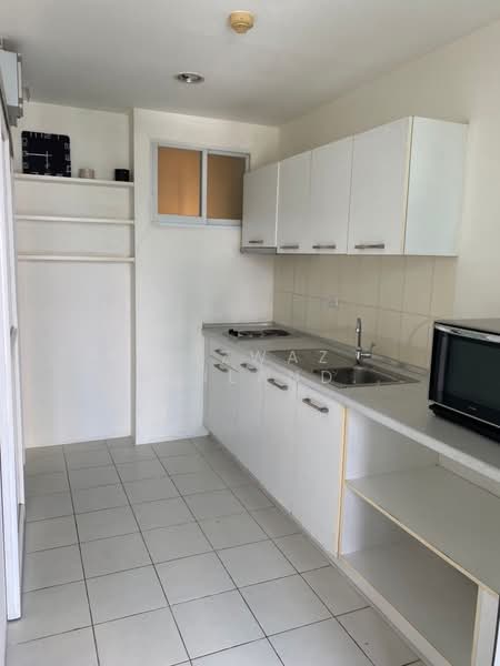 Life @ Sathorn 10, Bangkok, 48 Soi Sathorn 10, Sathorn Road, Silom, Bang Rak, Bangkok, 1 Bedroom, 42 sqm, Condo For Sale, by Fazwaz (Thailand) Co., Ltd., 500272944 - DDproperty.com