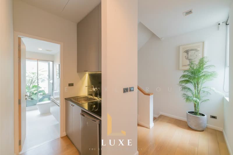 Private Nirvana Residence North-East, Bangkok, Soi Yothin Phatthana 11 Yak 7, Khlong Chan, Bang Kapi, Bangkok, 3 Bedrooms, 430 sqm, Single Detached House For Rent, by The Luxe Group, 500272953 - DDproperty.com