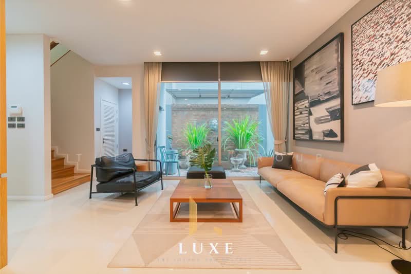 Private Nirvana Residence North-East, Bangkok, Soi Yothin Phatthana 11 Yak 7, Khlong Chan, Bang Kapi, Bangkok, 3 Bedrooms, 430 sqm, Single Detached House For Rent, by The Luxe Group, 500272953 - DDproperty.com