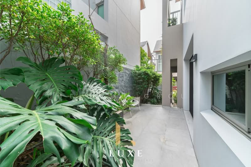 Private Nirvana Residence North-East, Bangkok, Soi Yothin Phatthana 11 Yak 7, Khlong Chan, Bang Kapi, Bangkok, 3 Bedrooms, 430 sqm, Single Detached House For Rent, by The Luxe Group, 500272953 - DDproperty.com