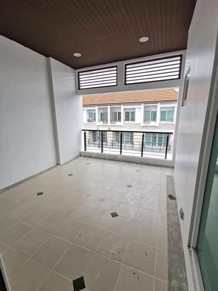 Baan Klang Muang Urbanion Rama 9-Ladprao : บ้านกลางเมือง เออร์บาเนี่ยน พระราม 9-ลาดพร้าว, กรุงเทพ, ซอยลาดพร้าว 84 ถนนลาดพร้าว, วังทองหลาง, วังทองหลาง, กรุงเทพ, 150 ตร.ม., ทาวน์เฮ้าส์ ให้เช่า, โดย Super B Estate Co., Ltd, 500272956 - DDproperty.com