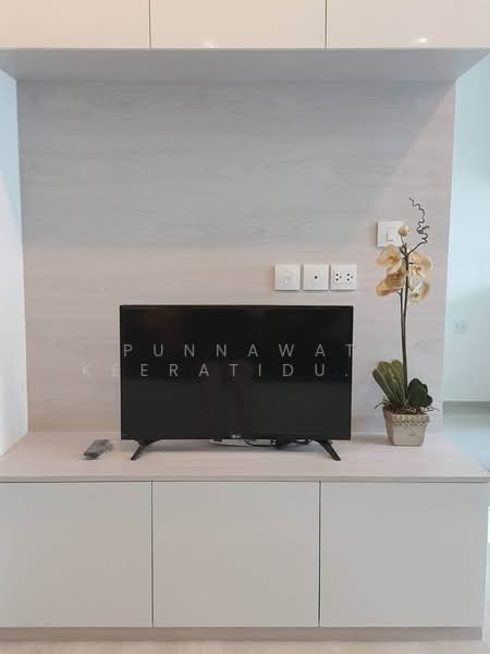 Life Asoke, Bangkok, Asoke-Dindang Road, Bang Kapi, Huai Khwang, Bangkok, 1 Bedroom, 30 sqm, Condo For Rent, by Najawa Salae, 500272973 - DDproperty.com
