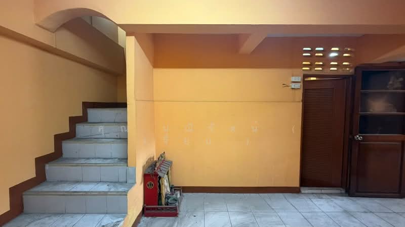 อาคารพาณิชย์ 4 ชั้น ติดถนนติวานนท์ ราคาถูก ใกล้ MRT สถานีสามัคคี, Nonthaburi, ติวานนท์, Tha-Sai, Muang Nonthaburi, Nonthaburi, , 175 sqm, Shophouse For Sale, by คุณ มณีรัตน์ ( เจี๊ยบ ), 500272985 - DDproperty.com